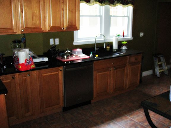 3rd image of 58 Evergreen Ave