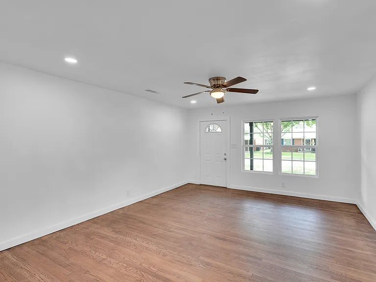 6124 Sundown Dr — Photo 7