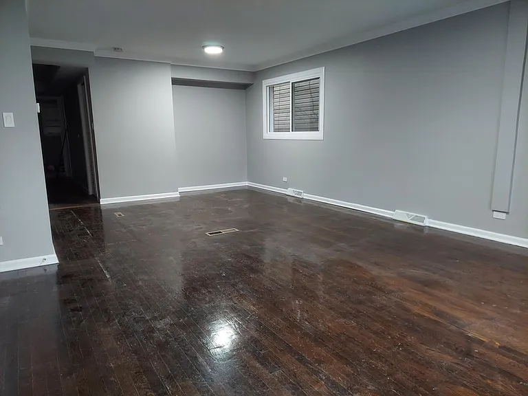 2521 N Luna Ave #1 — Photo 8