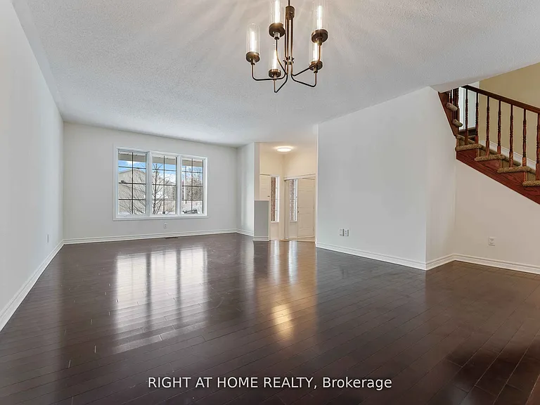 104B Craig Henry Dr — Photo 4