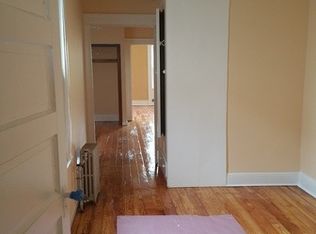 2059 Gates Ave APT 3R, Ridgewood, NY 11385