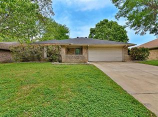 1015 Springfield St, Mansfield, TX 76063