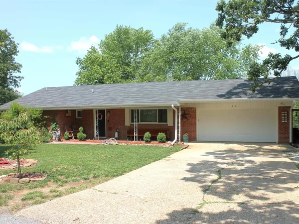 701 Crossbow Rd, Huntsville, AR 72740