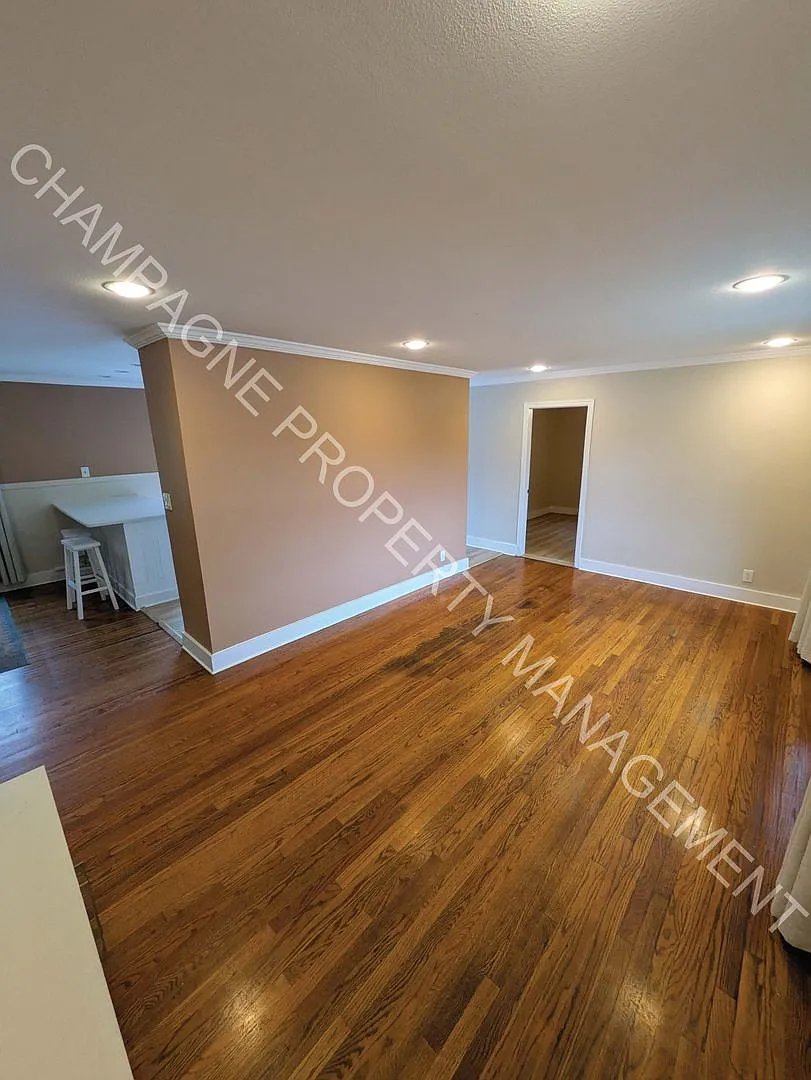 Building Photo - 11206 Norby Rd