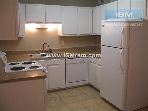 3rd image of 2300 Merchant Dr APT 129