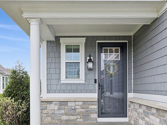 2nd image of 5531 Barton Ln