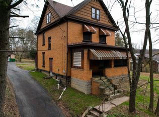 33 Old Plank Rd, Butler, PA 16001