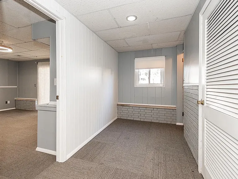 317 S Pam Ave — Photo 25