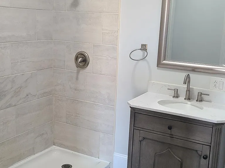 437 W Front St #A — Photo 3