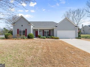 305 Hollybush Ct, Ball Ground, GA