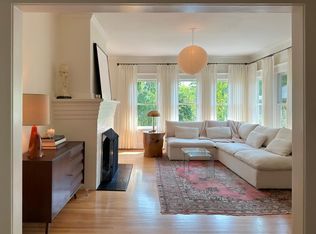 2660 SW Ravensview Dr, Portland, OR 97201