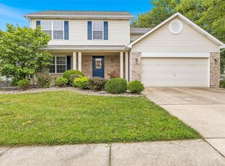 1102 Sunny Ridge Dr, O'Fallon, MO 63366