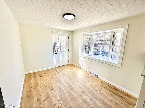 5th image of 144 Aberdeen Rd