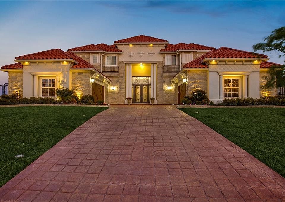 1st image of 701 Glen Abbey Dr