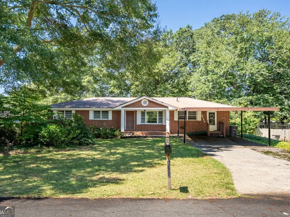 3732 Debbie Ln, Powder Springs, GA 30127