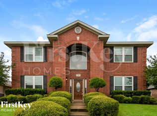436 Sugar Mill Rd, Cedar Hill, TX 75104