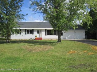 616 Pinetree Dr, Perham, MN 56573