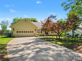 1706 Whitney Ln, Salisbury, NC 28146