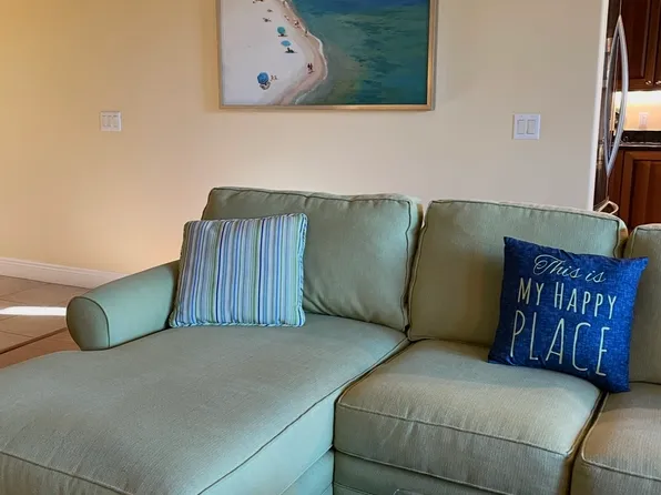 (undisclosed Address), Naples, FL 34112