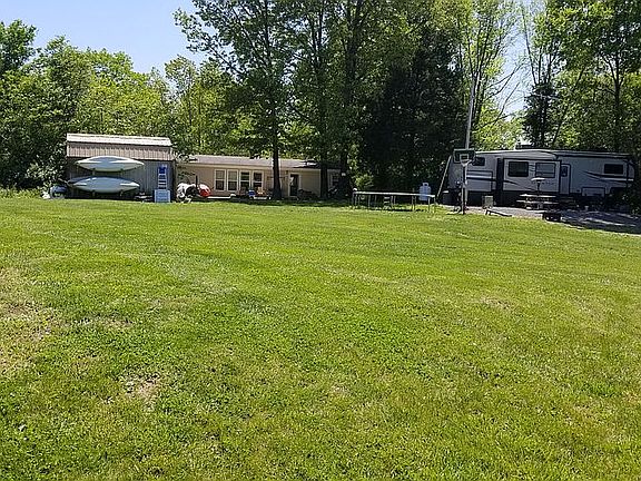 5th image of 35 Thunderhead Dr