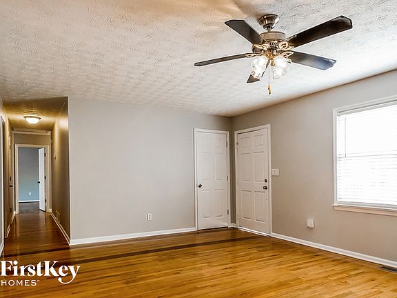 4th image of 1088 Travis Dr