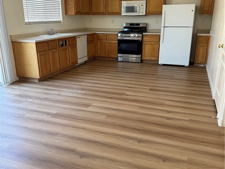 3308 Barada Heights Ave — Photo 4