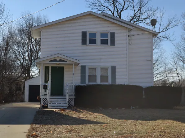 707 12th Ave, Sterling, IL 61081