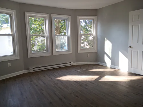 35 High St APT B, Woodbury, NJ 08096