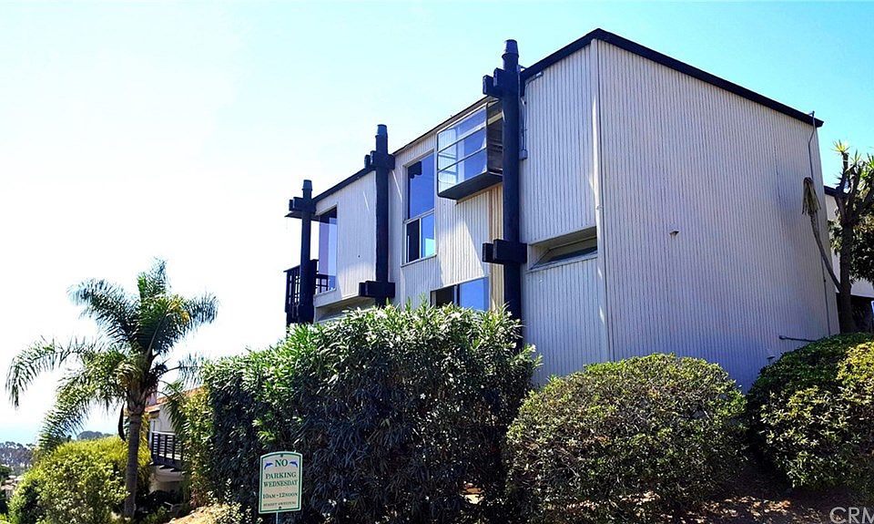1st image of 25142 Alicia Dr