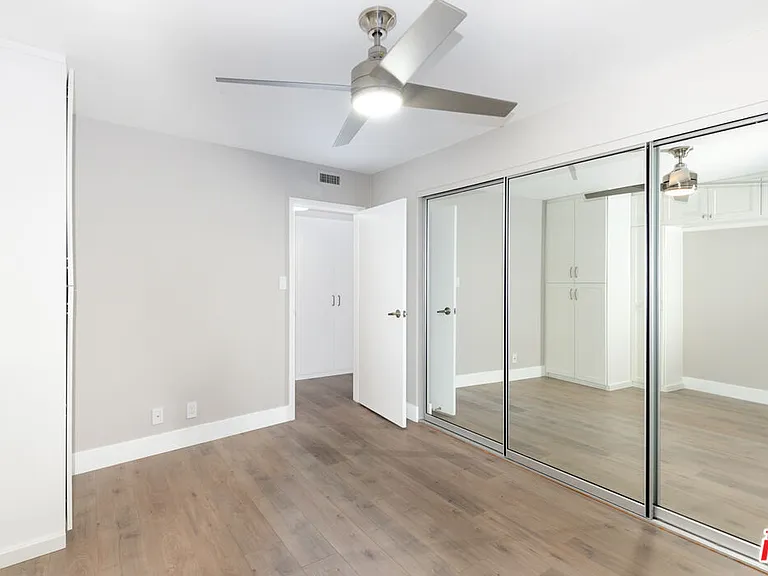 4265 Marina City Dr #415 — Photo 17
