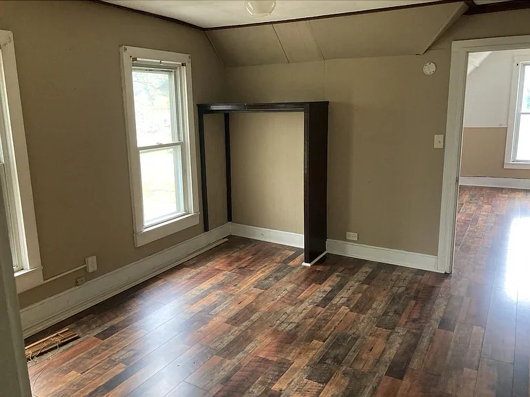 12 Squires St #3 — Photo 8