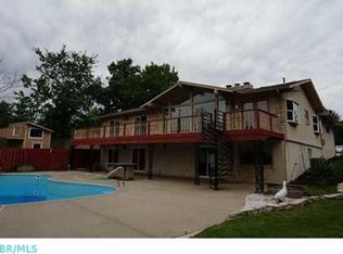 8403 Manitou Dr, Westerville, OH 43081