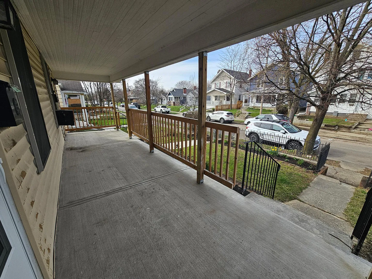 3 bed, 1176 sqft, $1,295 — Photo 3