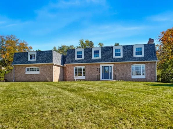 3205 Country Club Dr, Medina, OH 44256