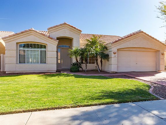 3rd image of 11609 W Laurelwood Ln
