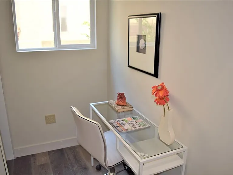 9237 Wakefield Ave — Photo 9
