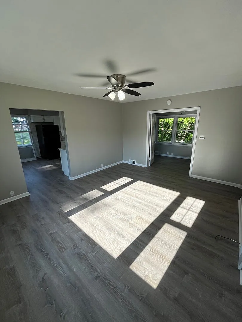 Finished basement! Top to Bottom remodel 3 Bedroom Rental in Moline — Photo 4