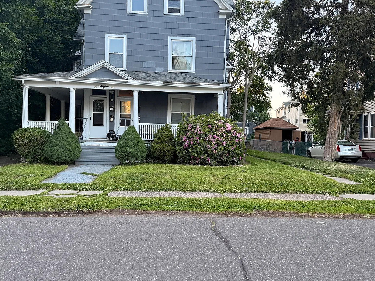 2 bed, 1.0 bath, 3239 sqft, $1,450 — Photo 1