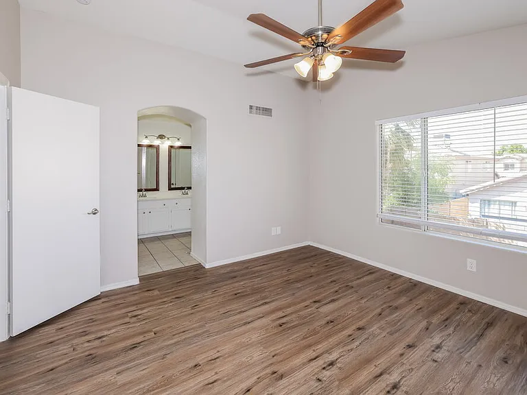 4124 E Anderson Dr — Photo 9