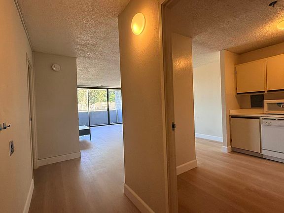 2nd image of 555 Pierce St APT 404