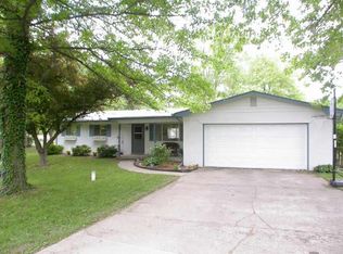 659 W Russell Lake Dr, Zionsville, IN 46077