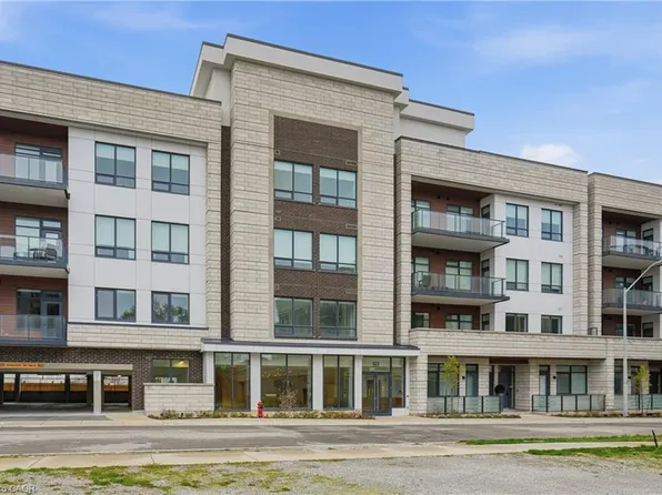 123 Maurice Dr #409, Oakville, ON L6K 2W6