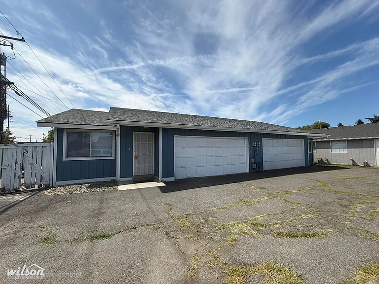 1007 S 17th Ave — Photo 12