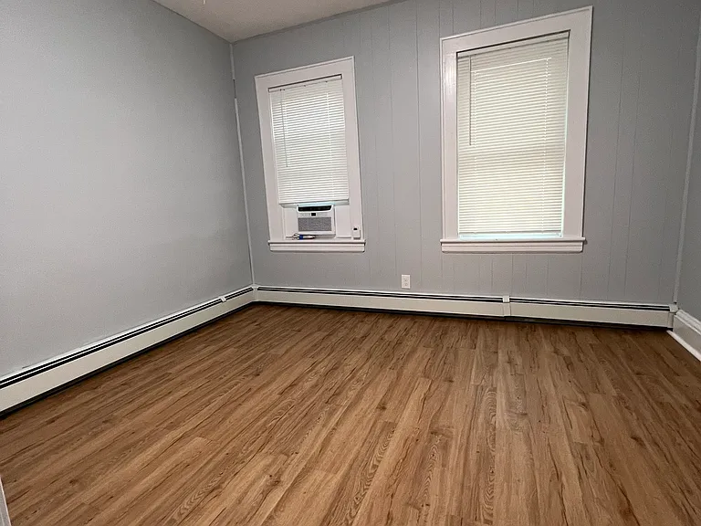 1860 Woodbridge Ave — Photo 11