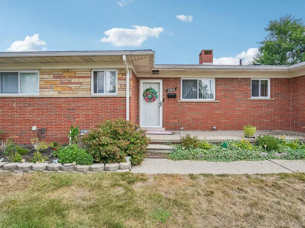 22808 Greenview Rd, Southfield, MI 48075