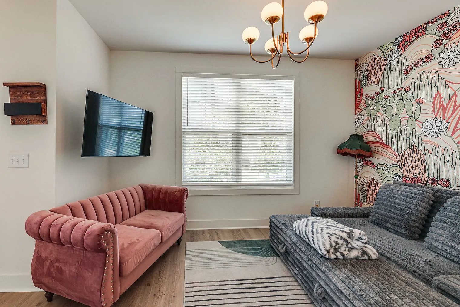 2 bed, 2.0 bath, 1291 sqft, $5,225 — Photo 3