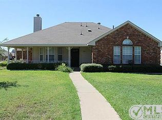 1206 S Bettie St, Mabank, TX 75147