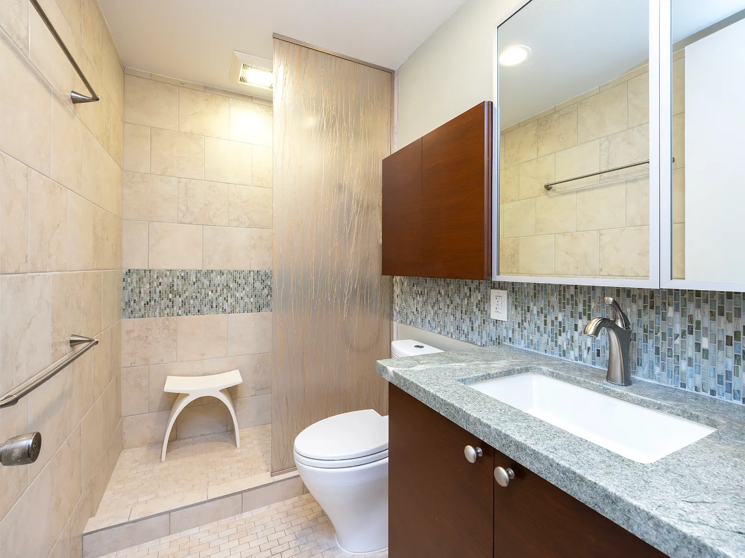 2 bed, 825 sqft, $3,500 — Photo 4