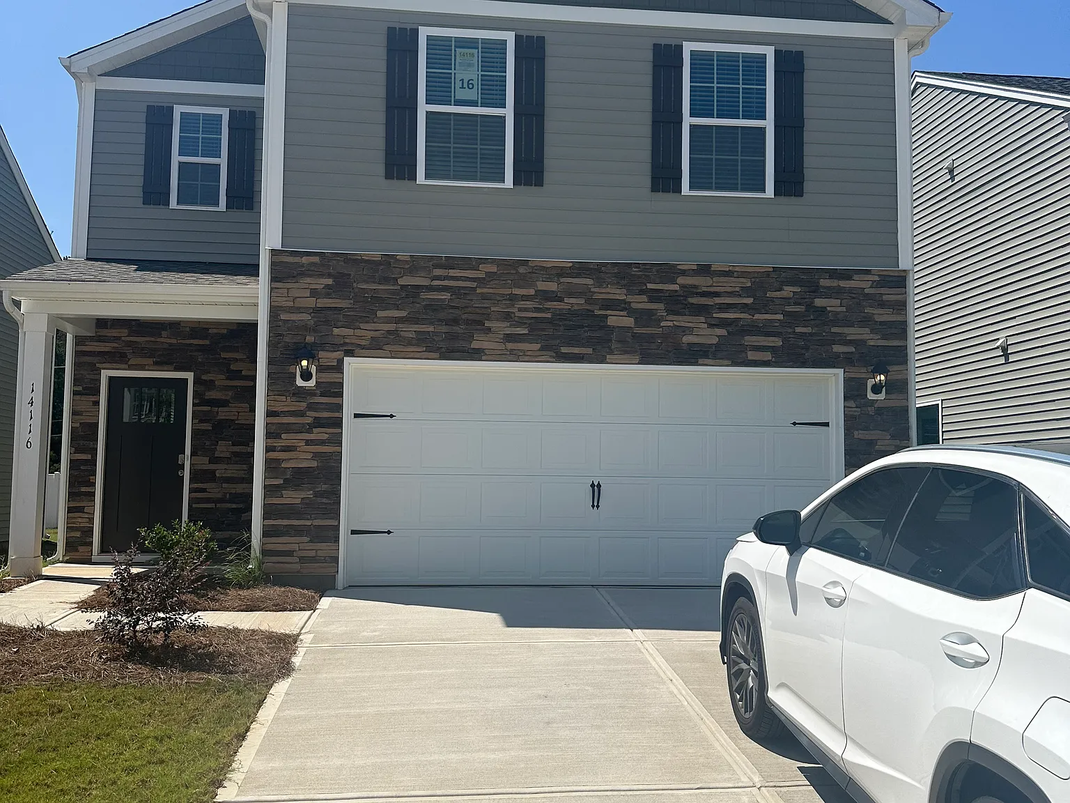 4 bed, 2.5 bath, 2000 sqft, $2,500 — Photo 1