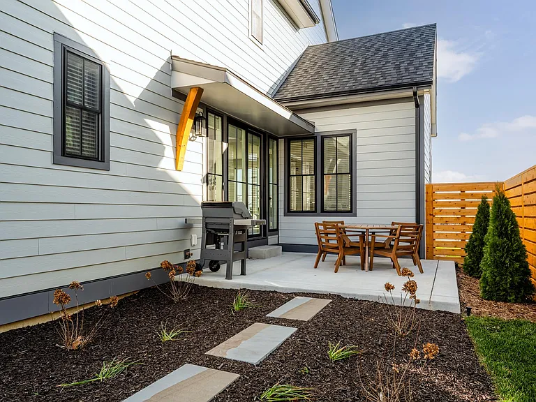 269 Waters Edge Dr — Photo 37